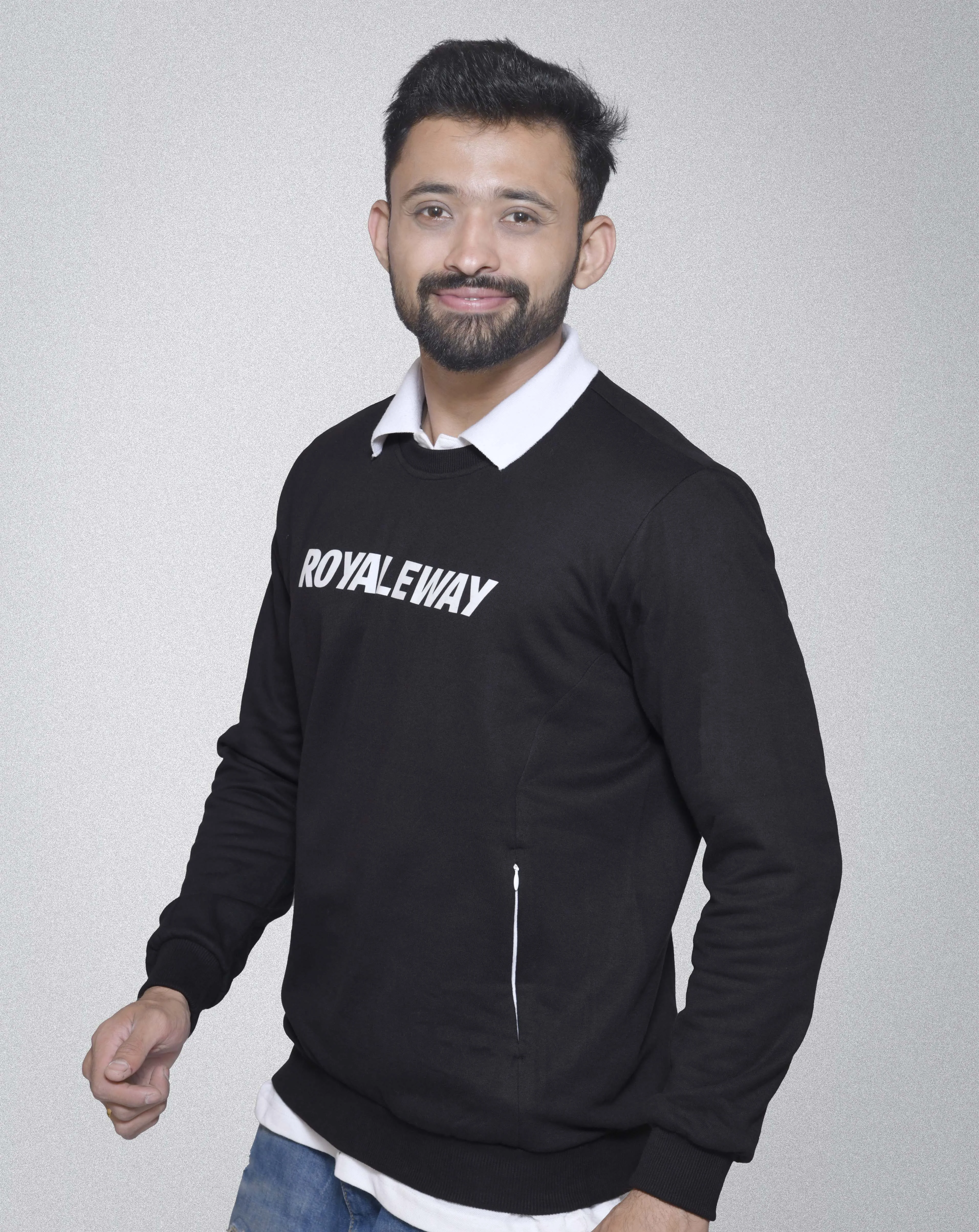 Pocket Sweatshirt Black and White Men RWM9001